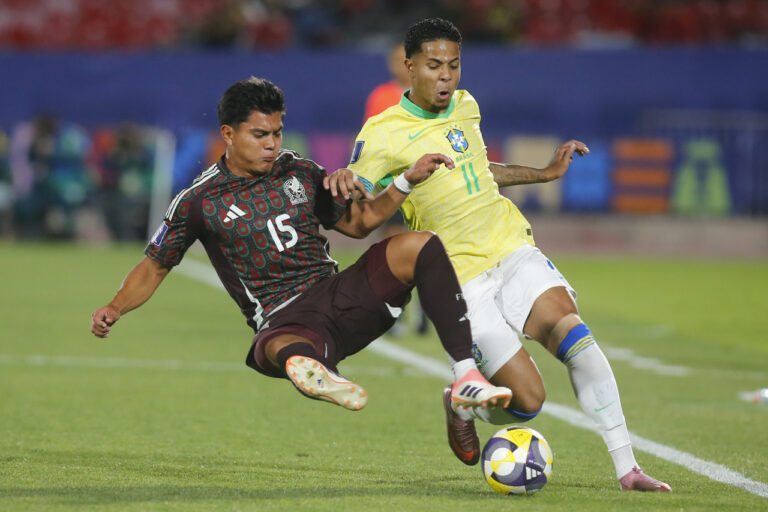 2-2. México y Brasil igualan en un partido estelar para el mexicano Gilberto Mora