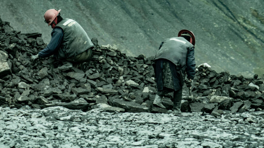 Educación y seguridad minera centran la agenda del Senado